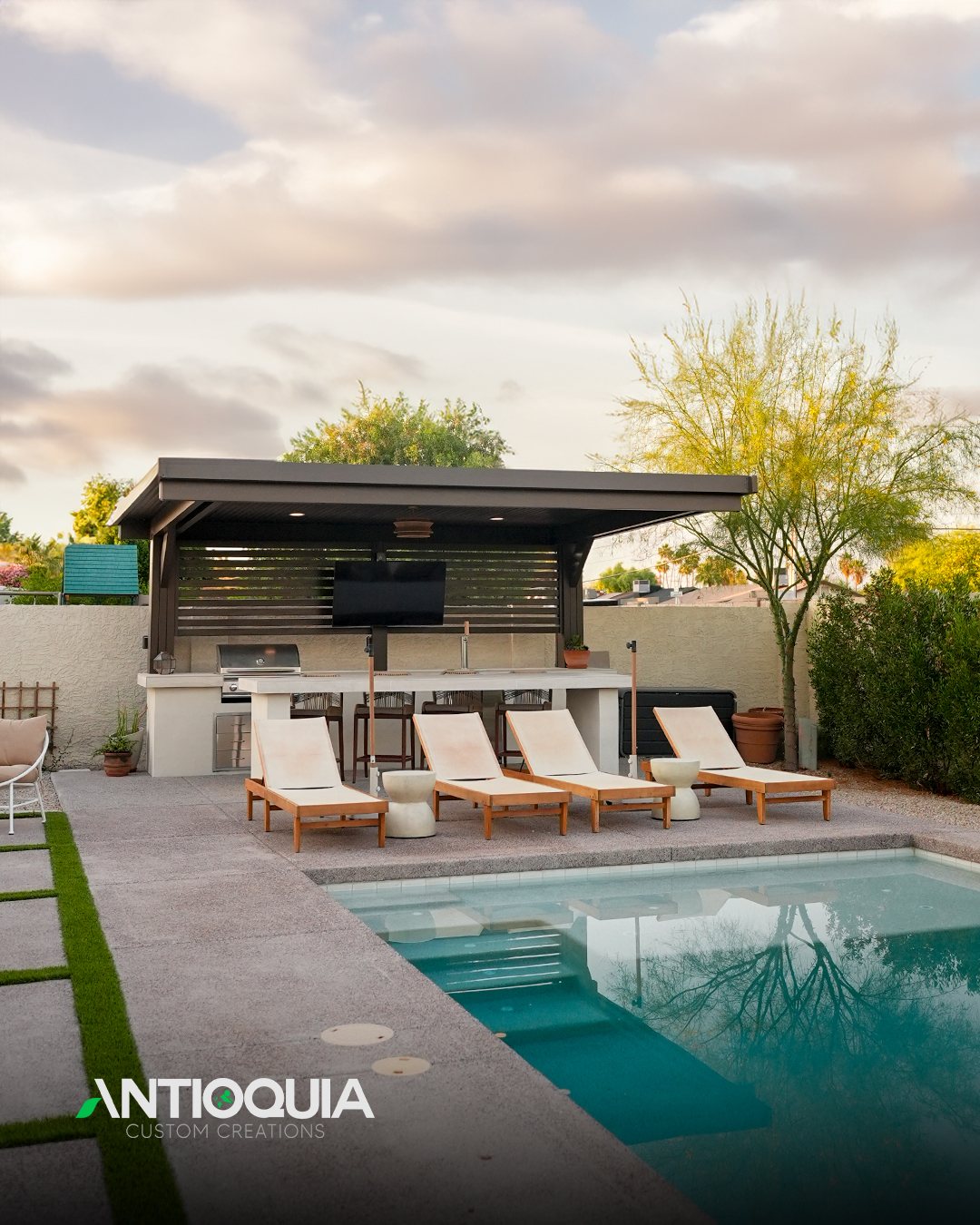 Pools & Water Features